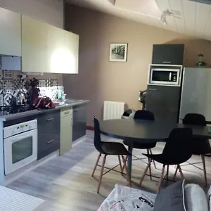 appartement-terrasse-parking.hotels-rhonealpes.com/