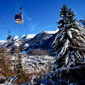 cauterets-nid-douillet-renove.midi-pyreneeshotels.com/